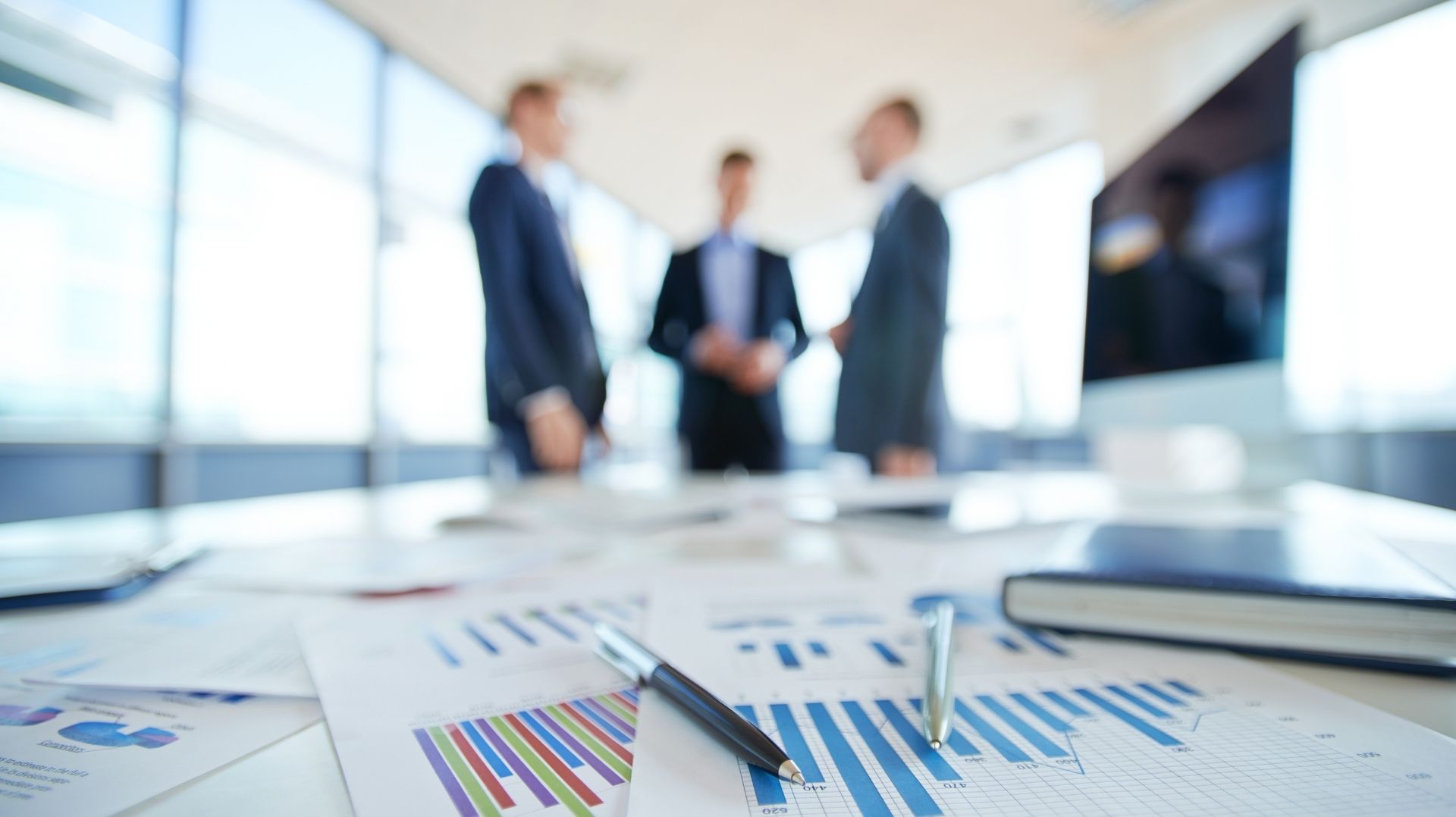 Financial Reports in Boardroom